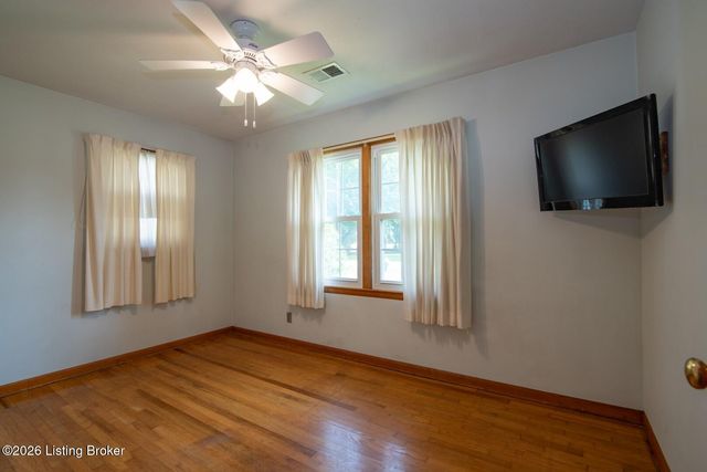 212 Fairview Dr, Elizabethtown, KY 42701
