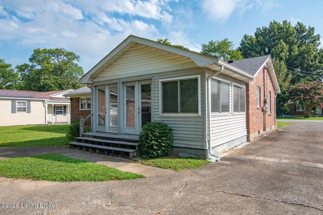 212 Fairview Dr, Elizabethtown, KY 42701
