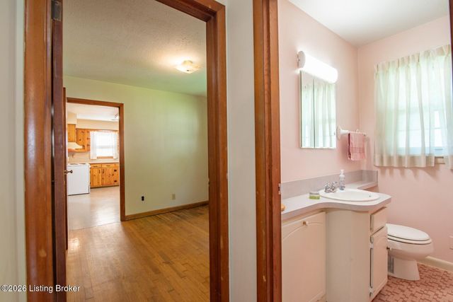 212 Fairview Dr, Elizabethtown, KY 42701