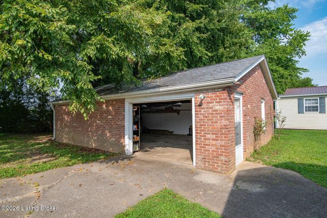 212 Fairview Dr, Elizabethtown, KY 42701