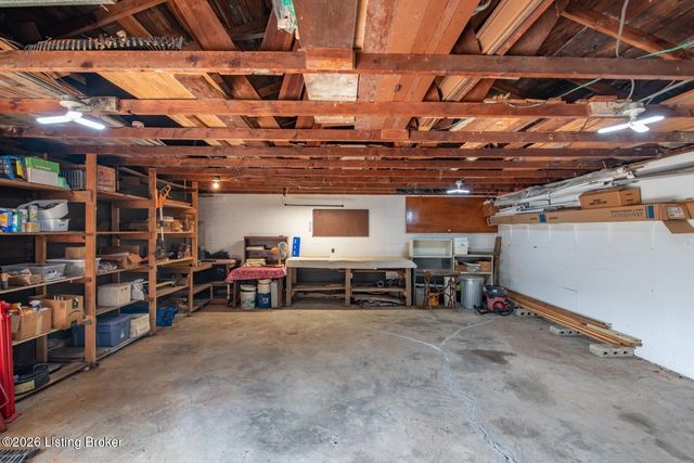 212 Fairview Dr, Elizabethtown, KY 42701