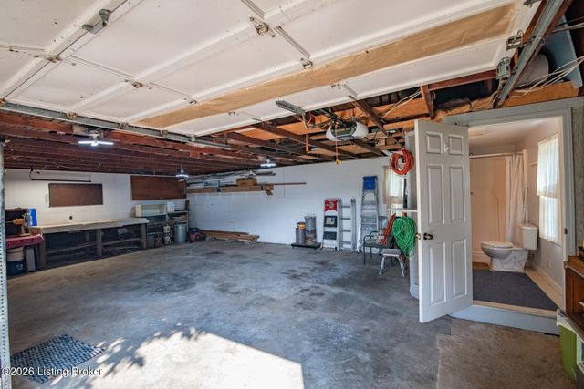 212 Fairview Dr, Elizabethtown, KY 42701