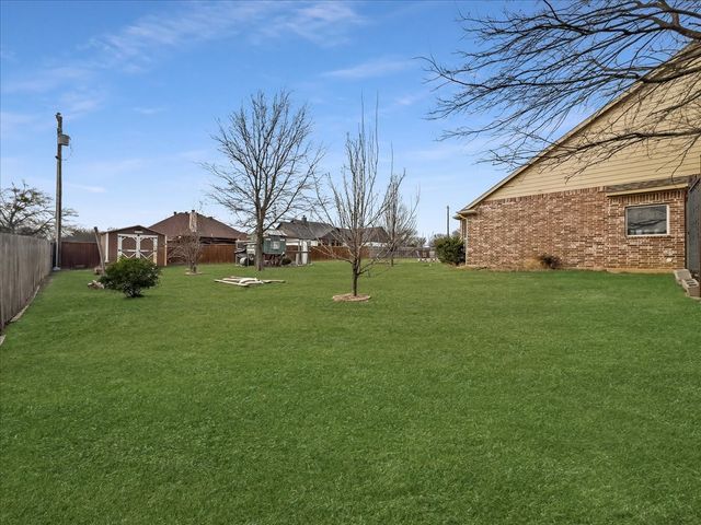 5618 Gebron Court, Fort Worth, TX 76126