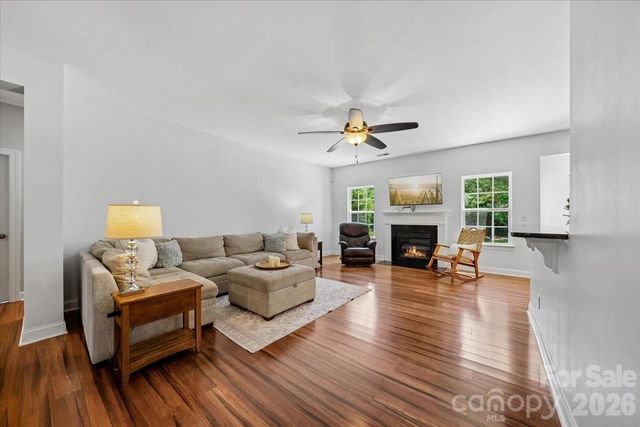 1006 Spring Rose Lane, Matthews, NC 28104