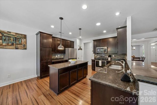 1006 Spring Rose Lane, Matthews, NC 28104