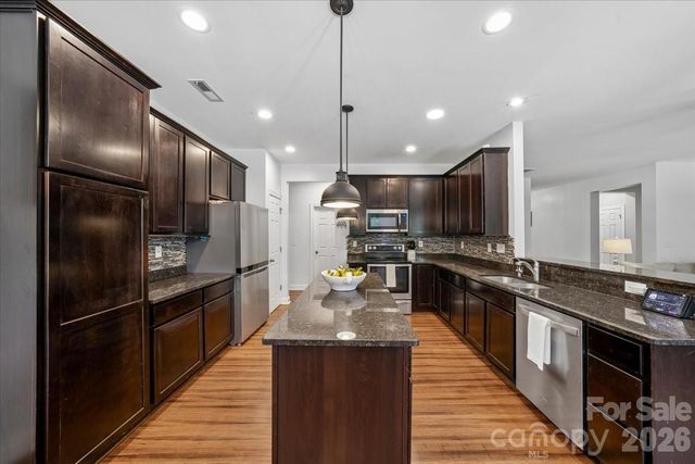 1006 Spring Rose Lane, Matthews, NC 28104