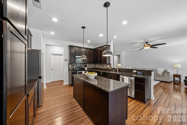 1006 Spring Rose Lane, Matthews, NC 28104