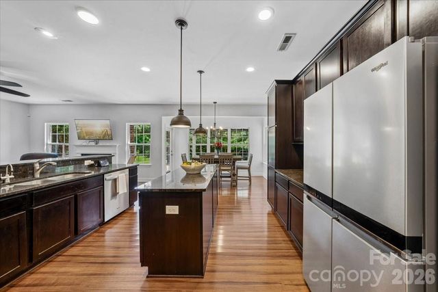 1006 Spring Rose Lane, Matthews, NC 28104