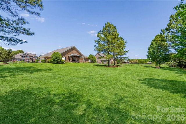1006 Spring Rose Lane, Matthews, NC 28104