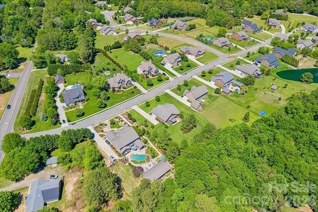 1006 Spring Rose Lane, Matthews, NC 28104