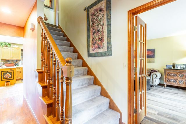 926 Deer Cliff Court, Fort Wayne, IN 46804