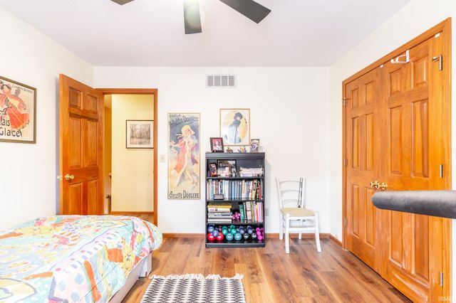 926 Deer Cliff Court, Fort Wayne, IN 46804