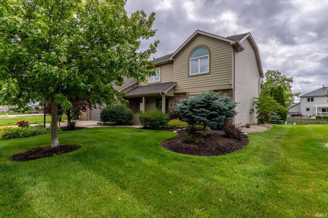 926 Deer Cliff Court, Fort Wayne, IN 46804