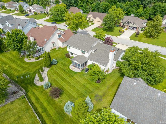 926 Deer Cliff Court, Fort Wayne, IN 46804
