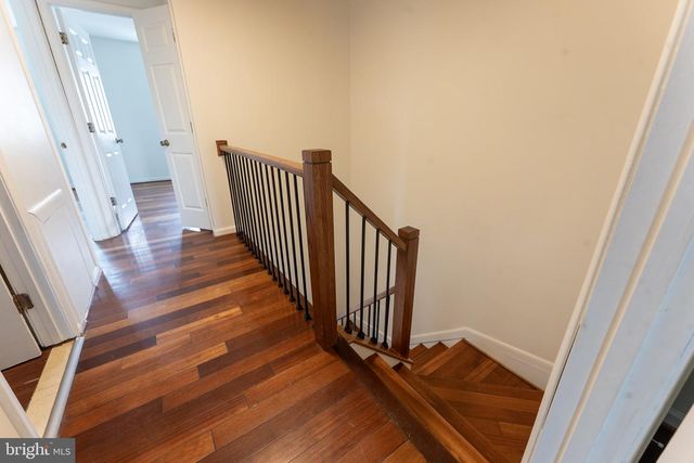 7426 RHONDDA DR, Lorton, VA 22079