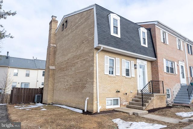 7426 RHONDDA DR, Lorton, VA 22079