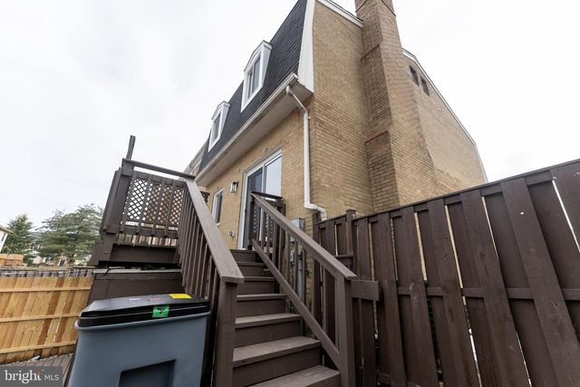 7426 RHONDDA DR, Lorton, VA 22079