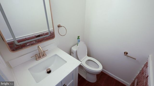 7426 RHONDDA DR, Lorton, VA 22079