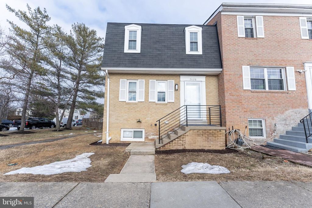 7426 RHONDDA DR, Lorton, VA 22079