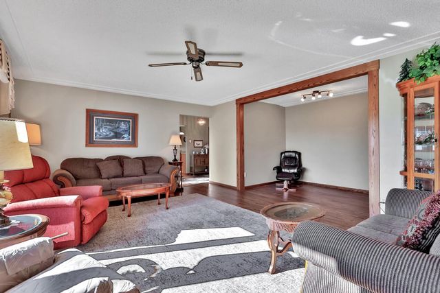 11187 Lindo Trail, Lindstrom, MN 55045