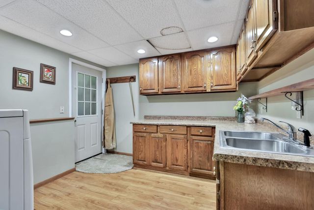 11187 Lindo Trail, Lindstrom, MN 55045