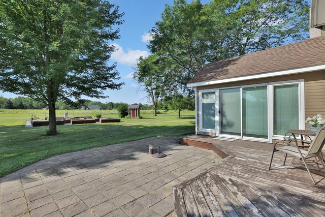 11187 Lindo Trail, Lindstrom, MN 55045