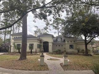 46 Kingwood Greens Drive, Houston, TX 77339