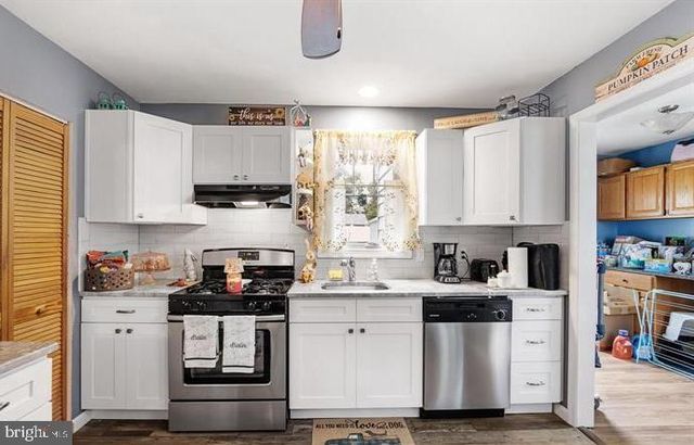 409 10TH AVE, Lindenwold, NJ 08021