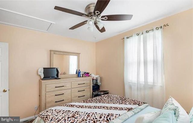 409 10TH AVE, Lindenwold, NJ 08021