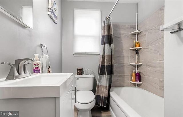 409 10TH AVE, Lindenwold, NJ 08021