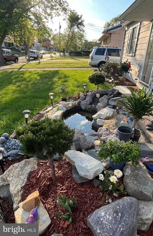 409 10TH AVE, Lindenwold, NJ 08021