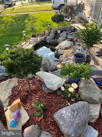 409 10TH AVE, Lindenwold, NJ 08021