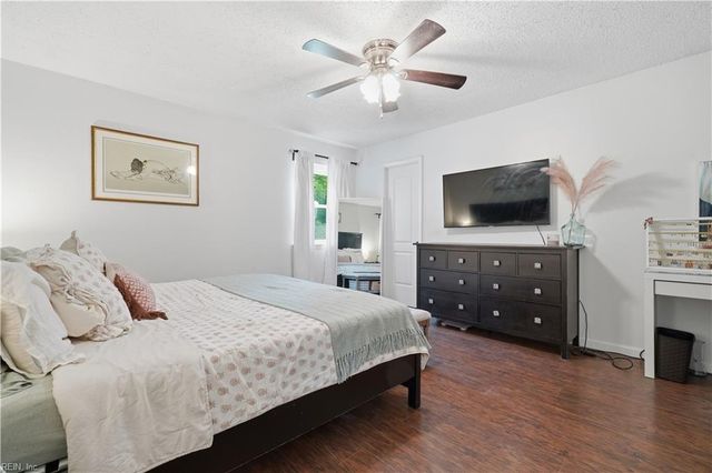 1705 Lolly CIR, Virginia Beach, VA 23453