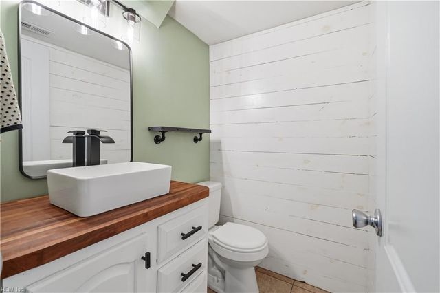 1705 Lolly CIR, Virginia Beach, VA 23453