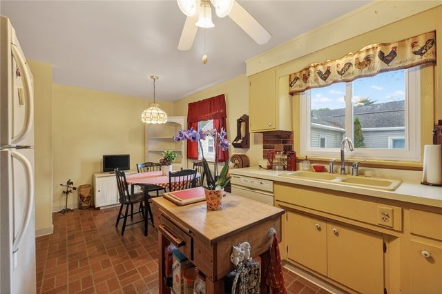 395 Brayton Road, Greece, NY 14616