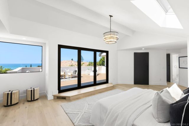 5912 La Jolla Blvd, La Jolla, CA 92037