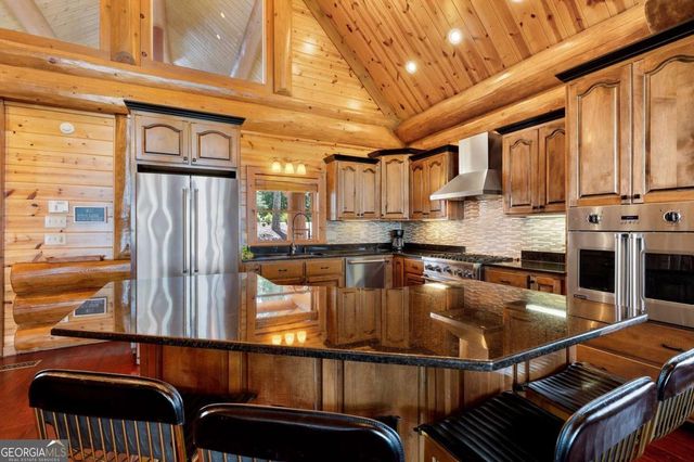 502 Overlook Drive, Blue Ridge, GA 30513