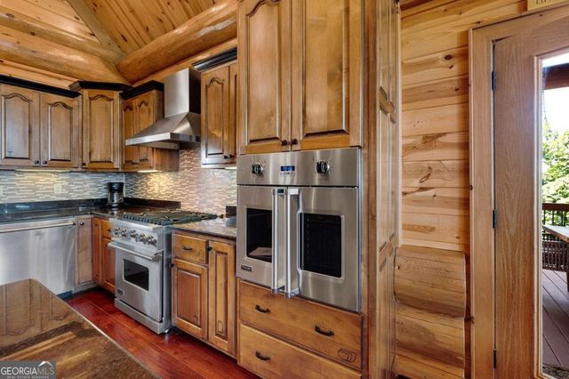 502 Overlook Drive, Blue Ridge, GA 30513