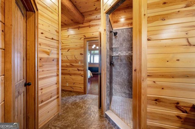 502 Overlook Drive, Blue Ridge, GA 30513