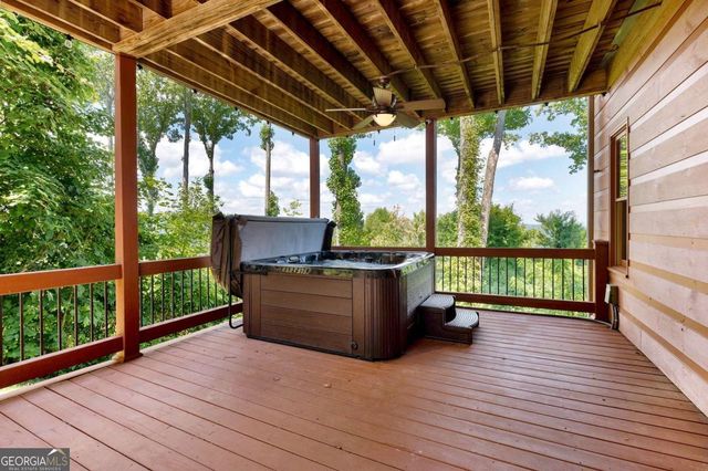 502 Overlook Drive, Blue Ridge, GA 30513