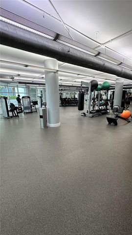 253 NE 2nd Street 902, Miami, FL 33132