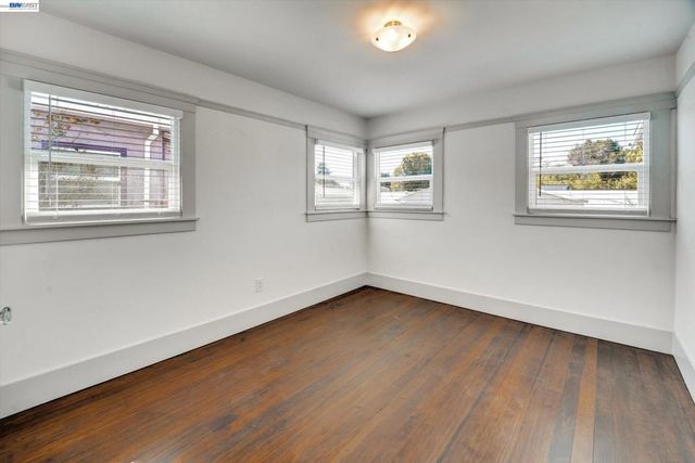 4241 Suter St, Oakland, CA 94619