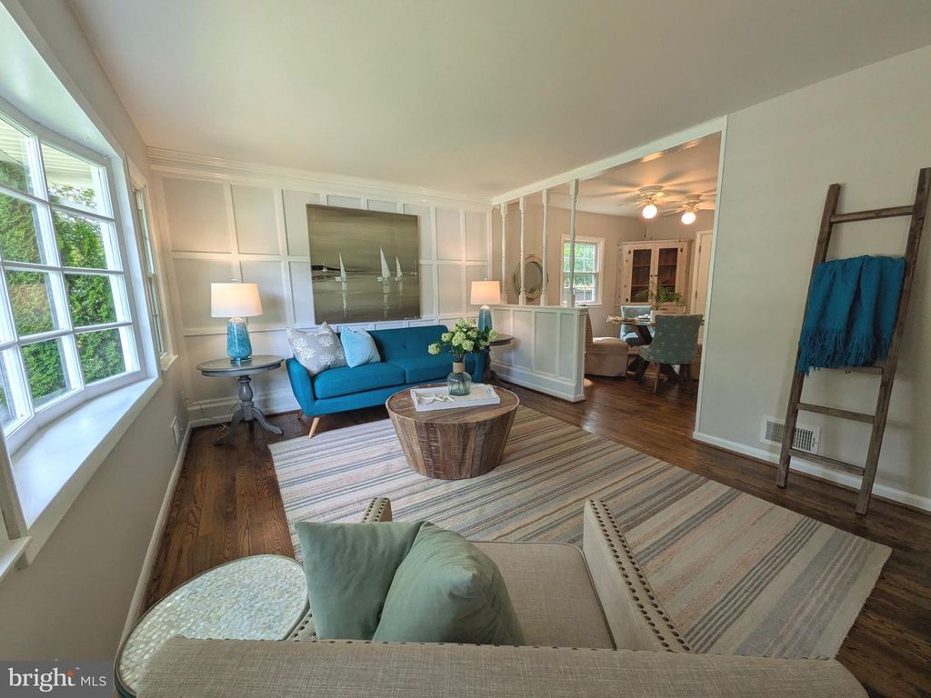 Image 10 of property listing at 29 SHERIDAN RD, Arnold, MD 21012