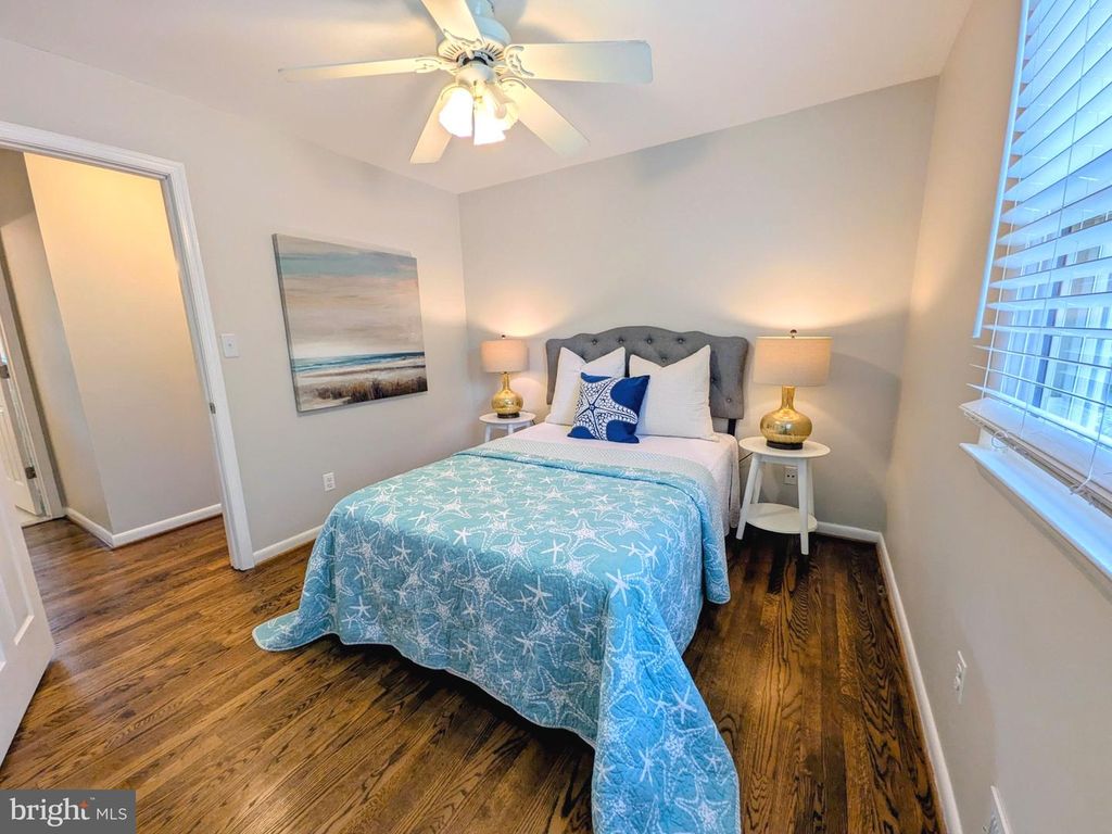 Image 21 of property listing at 29 SHERIDAN RD, Arnold, MD 21012