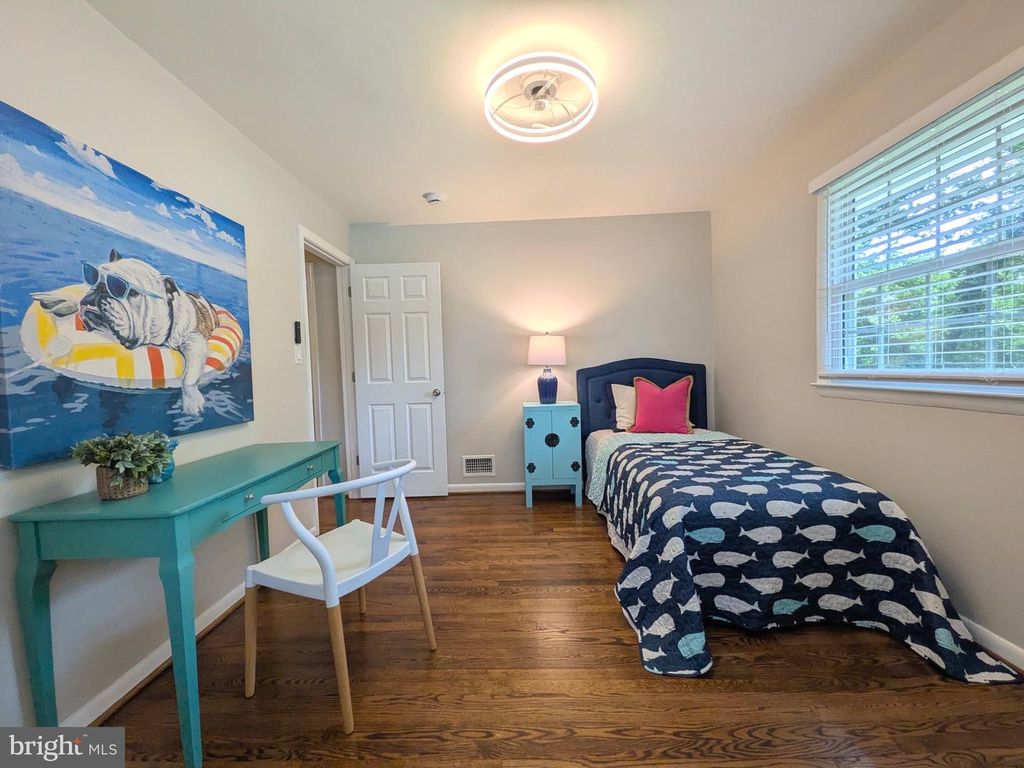 Image 23 of property listing at 29 SHERIDAN RD, Arnold, MD 21012
