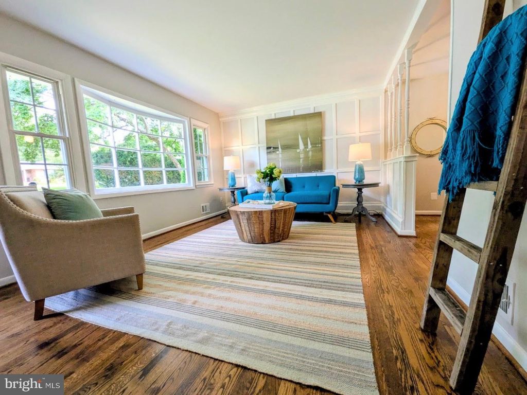 Image 3 of property listing at 29 SHERIDAN RD, Arnold, MD 21012