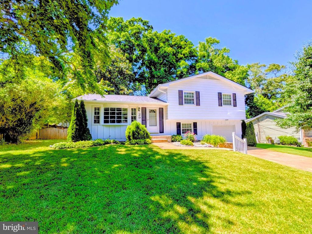 Image 36 of property listing at 29 SHERIDAN RD, Arnold, MD 21012