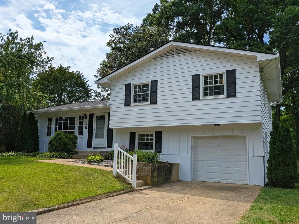 Image 38 of property listing at 29 SHERIDAN RD, Arnold, MD 21012
