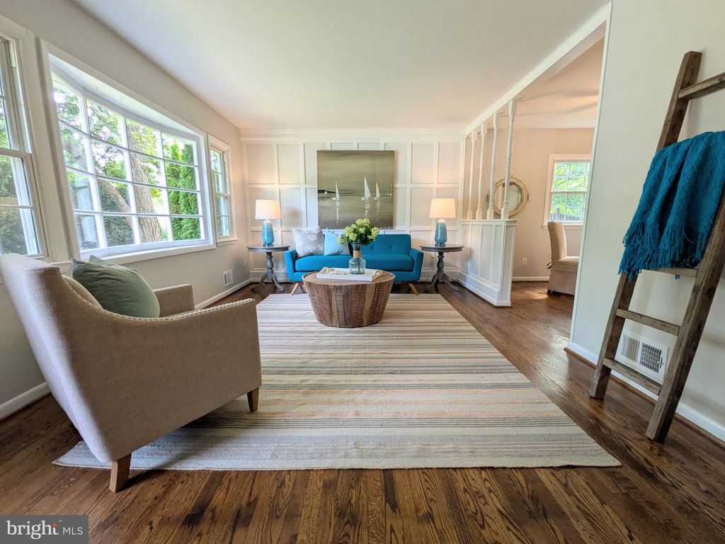 Image 4 of property listing at 29 SHERIDAN RD, Arnold, MD 21012
