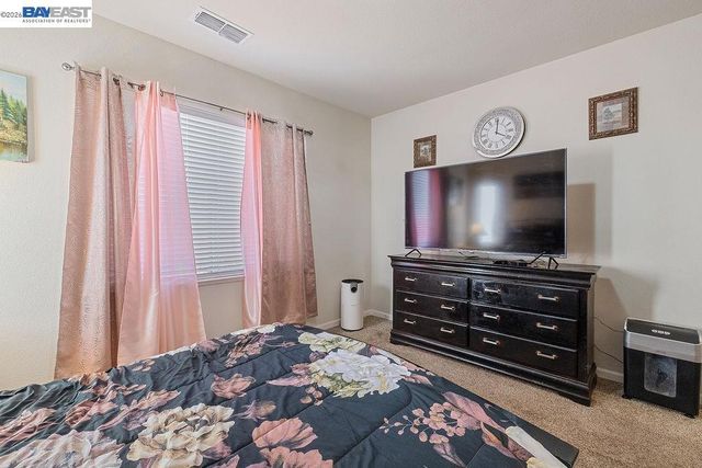 910 Fargo St, Stockton, CA 95204